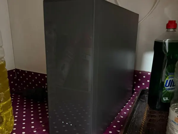 Ósmosis de flujo directo instalada en la cocina de una vivienda en Cataluña