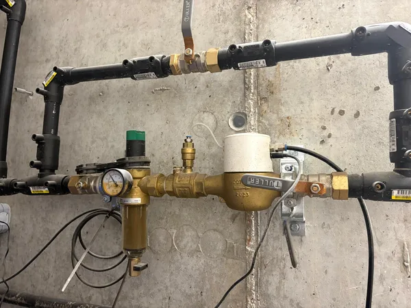 Instalación de un SoluCalc conectada a un grupo de presión doméstico